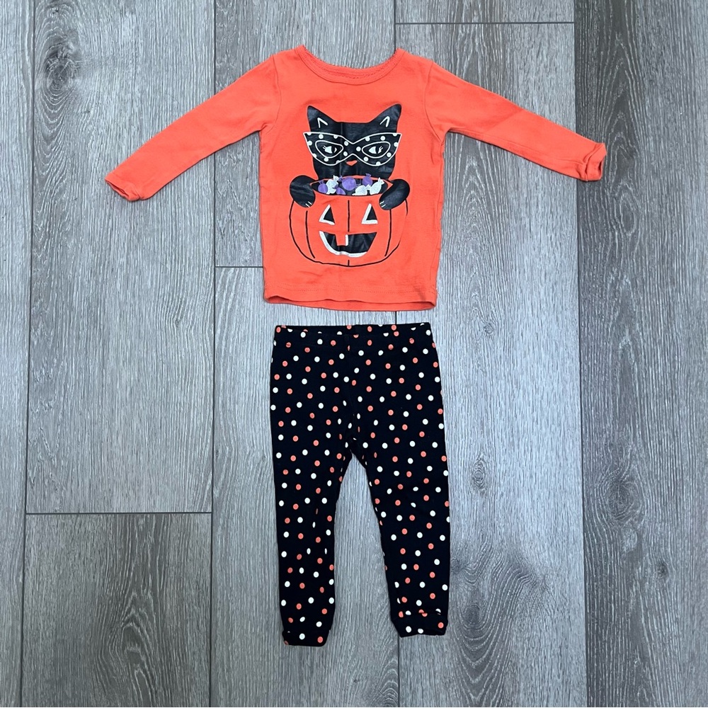 CARTERS 2PC HALLOWEEN LONG SLEEVE AND PANTS PAJAMA SET 12MO